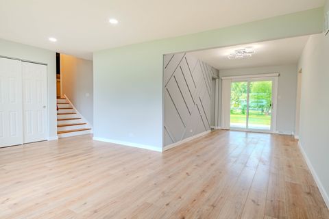 Tiny photo for 936 Cuyahoga Drive, Bartlett, IL 60103 (MLS # 12696312)