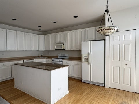 Tiny photo for 1295 Georgetown Way, Vernon Hills, IL 60061 (MLS # 12720134)