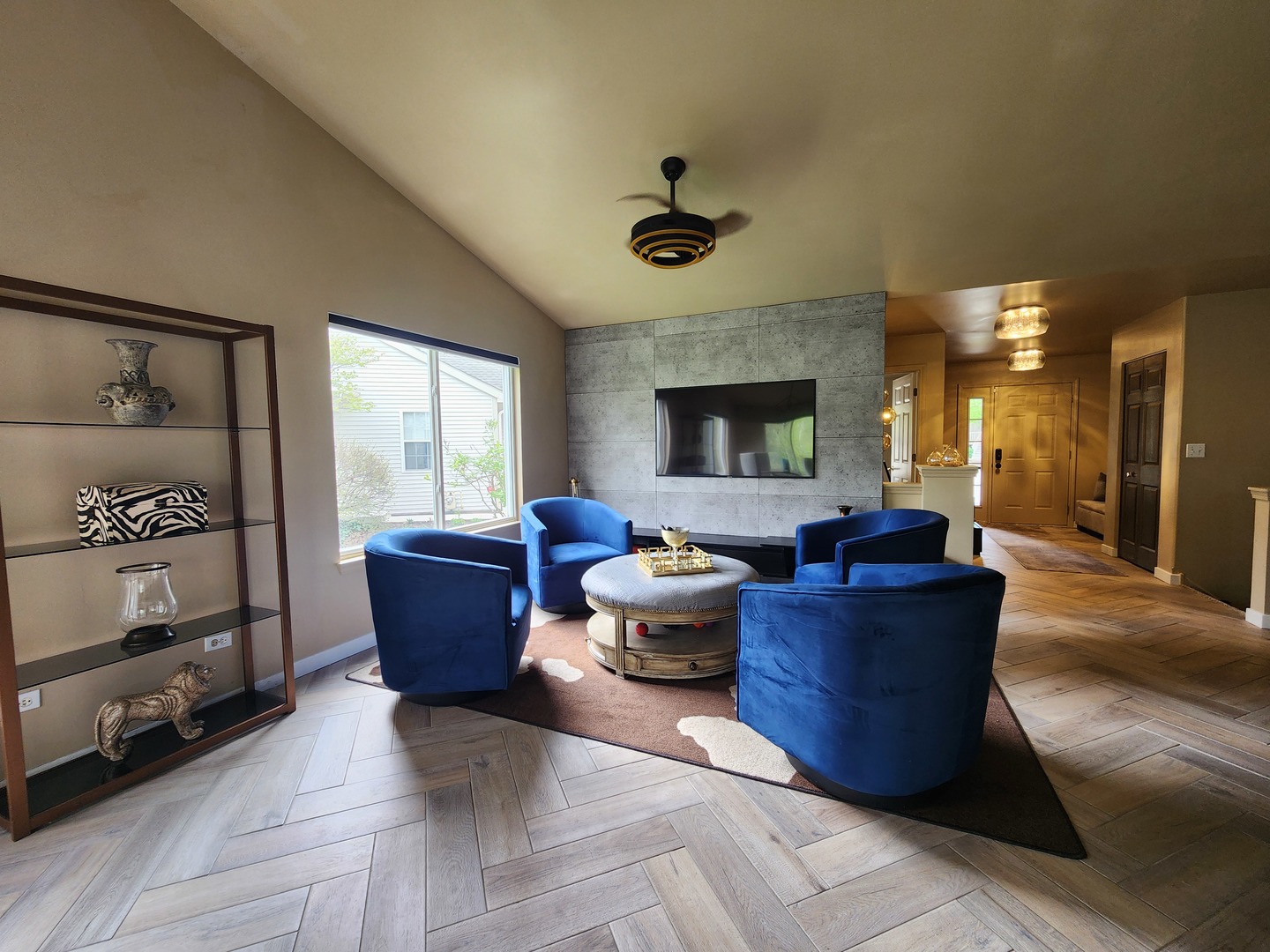 1043 Fairway Drive