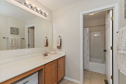 Tiny photo for 502 Vernon Drive, Oswego, IL 60543 (MLS # 12523922)