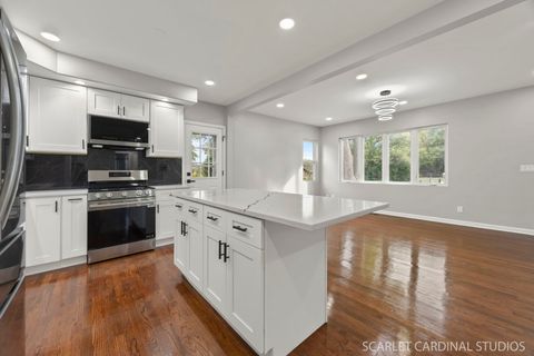 Tiny photo for 1302 S Luther Avenue, Lombard, IL 60148 (MLS # 12496953)