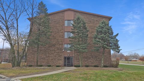 Tiny photo for 14621 Greenwood Road #406, Dolton, IL 60419 (MLS # 12523098)