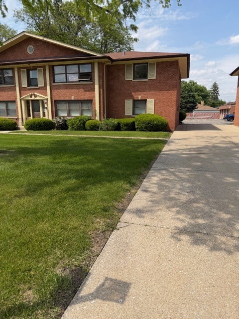 10650 W Cermak Road 2E