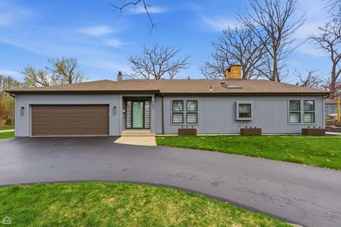 Photo of 581 Hill Street, Highland Park, IL 60035 (MLS # 12618219)
