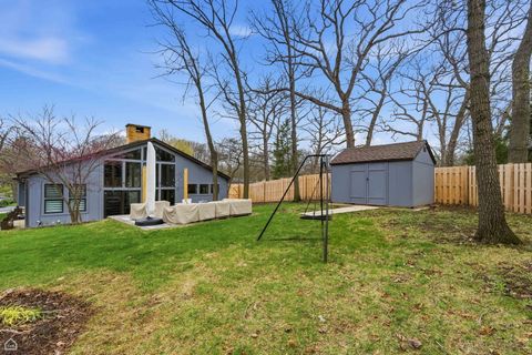 Tiny photo for 581 Hill Street, Highland Park, IL 60035 (MLS # 12618219)