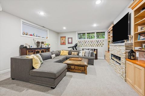 Tiny photo for 2226 W Barry Avenue, Chicago, IL 60618 (MLS # 12494715)