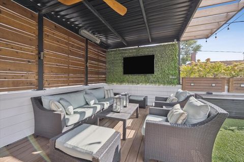 Tiny photo for 2226 W Barry Avenue, Chicago, IL 60618 (MLS # 12494715)