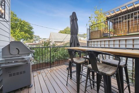 Tiny photo for 2226 W Barry Avenue, Chicago, IL 60618 (MLS # 12494715)