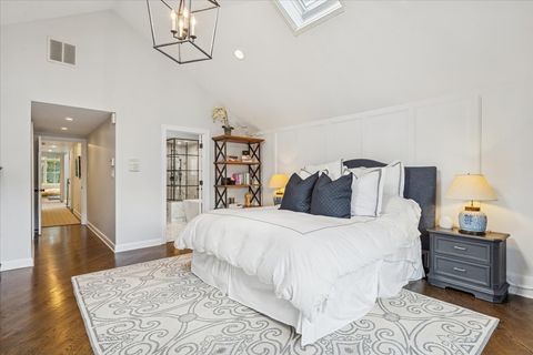 Tiny photo for 2226 W Barry Avenue, Chicago, IL 60618 (MLS # 12494715)