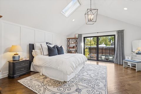 Tiny photo for 2226 W Barry Avenue, Chicago, IL 60618 (MLS # 12494715)