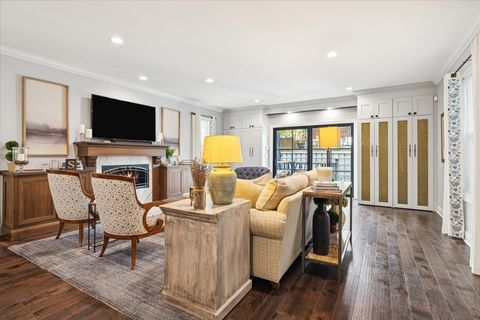 Tiny photo for 2226 W Barry Avenue, Chicago, IL 60618 (MLS # 12494715)