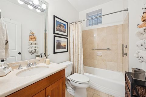 Tiny photo for 2226 W Barry Avenue, Chicago, IL 60618 (MLS # 12494715)