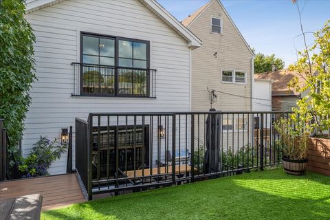 Tiny photo for 2226 W Barry Avenue, Chicago, IL 60618 (MLS # 12494715)