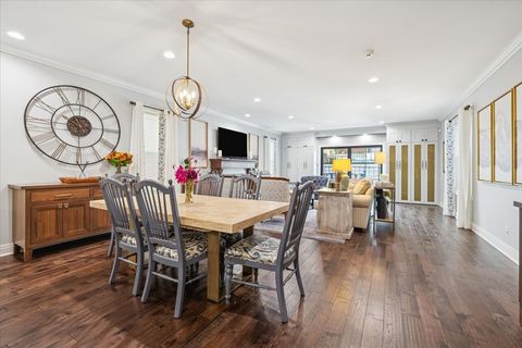 Tiny photo for 2226 W Barry Avenue, Chicago, IL 60618 (MLS # 12494715)