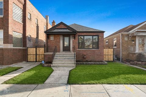 Photo of 3733 W 58th Street, Chicago, IL 60629 (MLS # 12580940)