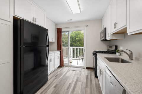 Tiny photo for 440 Somerset Court #D, Aurora, IL 60504 (MLS # 12699417)