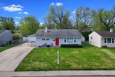 Tiny photo for 117 Cordova Road, Carpentersville, IL 60110 (MLS # 12620114)