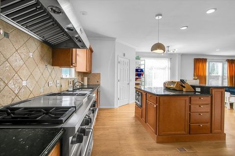 Tiny photo for 44 Westover Road, Highwood, IL 60040 (MLS # 12579144)