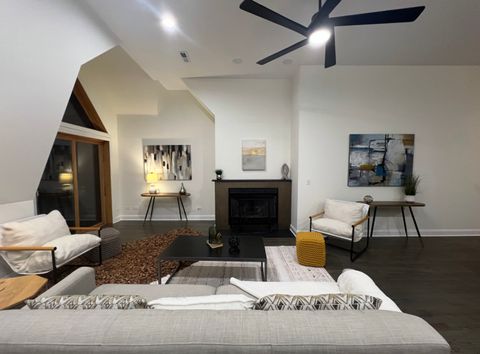 Tiny photo for 2240 W North Avenue #4E, Chicago, IL 60647 (MLS # 12597147)