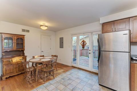 Tiny photo for 433 N Lincoln Avenue, Villa Park, IL 60181 (MLS # 12508062)