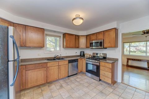 Tiny photo for 433 N Lincoln Avenue, Villa Park, IL 60181 (MLS # 12508062)