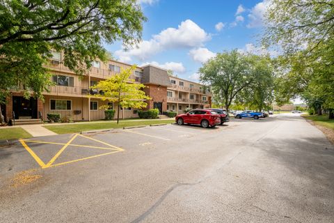 Tiny photo for 2504 Algonquin Road #14, Rolling Meadows, IL 60008 (MLS # 12482250)