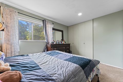 Tiny photo for 2504 Algonquin Road #14, Rolling Meadows, IL 60008 (MLS # 12482250)