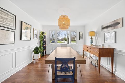 Tiny photo for 2000 W 55th Place, La Grange Highlands, IL 60525 (MLS # 12614935)