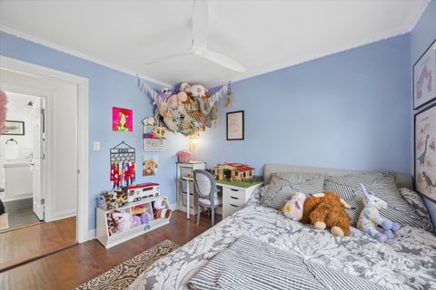 Tiny photo for 2000 W 55th Place, La Grange Highlands, IL 60525 (MLS # 12614935)