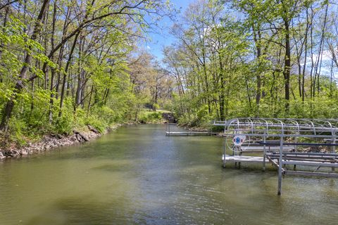 Tiny photo for 795 Lake Holiday Drive, Lake Holiday, IL 60548 (MLS # 12625663)