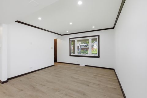 Tiny photo for 1117 E Kitson Drive, Palatine, IL 60074 (MLS # 12645802)
