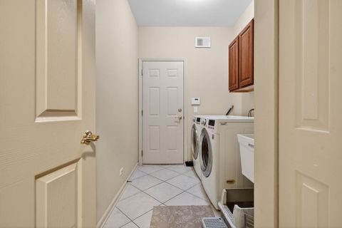 Tiny photo for 2072 Inverness Drive, Vernon Hills, IL 60061 (MLS # 12631647)