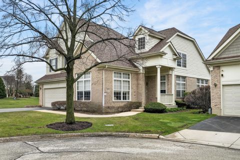 Photo of 2072 Inverness Drive, Vernon Hills, IL 60061 (MLS # 12631647)
