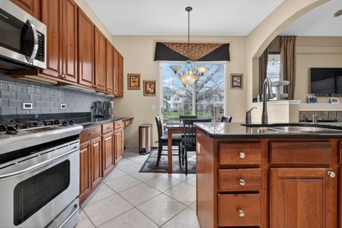 Tiny photo for 2072 Inverness Drive, Vernon Hills, IL 60061 (MLS # 12631647)