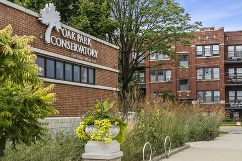 Tiny photo for 639 Garfield Street #3, Oak Park, IL 60304 (MLS # 12733551)