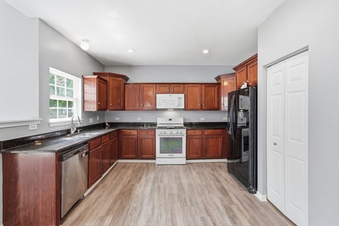 Tiny photo for 3335 Silver City Court, Montgomery, IL 60538 (MLS # 12739966)