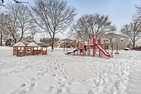 Tiny photo for 1242 Nova Court, Wheeling, IL 60090 (MLS # 12525241)