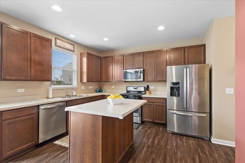 Tiny photo for 340 Fieldstone Drive, Woodstock, IL 60098 (MLS # 12621337)