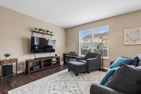 Tiny photo for 340 Fieldstone Drive, Woodstock, IL 60098 (MLS # 12621337)