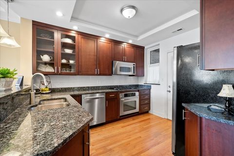 Tiny photo for 1118 W Pratt Boulevard #2, Chicago, IL 60626 (MLS # 12488839)