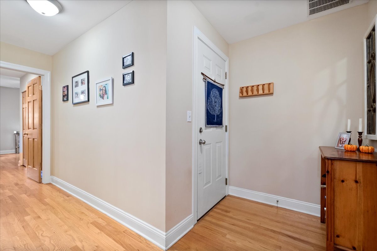 1118 W Pratt Boulevard 2