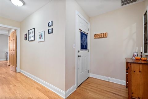 Tiny photo for 1118 W Pratt Boulevard #2, Chicago, IL 60626 (MLS # 12488839)