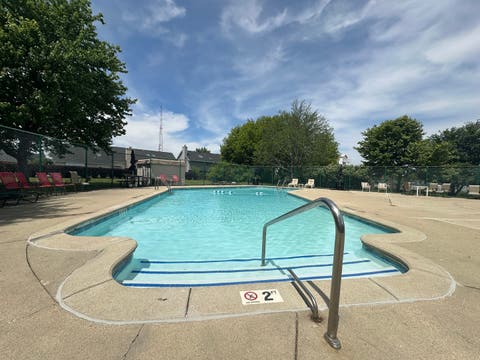 Tiny photo for 845 Miller Lane #101, Buffalo Grove, IL 60089 (MLS # 12666522)
