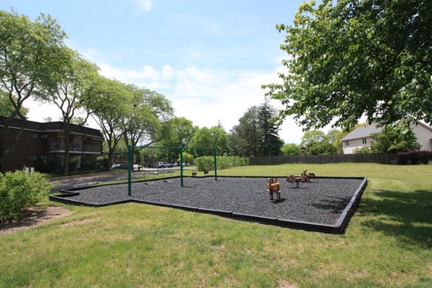 Tiny photo for 845 Miller Lane #101, Buffalo Grove, IL 60089 (MLS # 12666522)