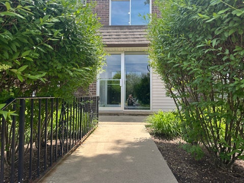 Tiny photo for 845 Miller Lane #101, Buffalo Grove, IL 60089 (MLS # 12666522)