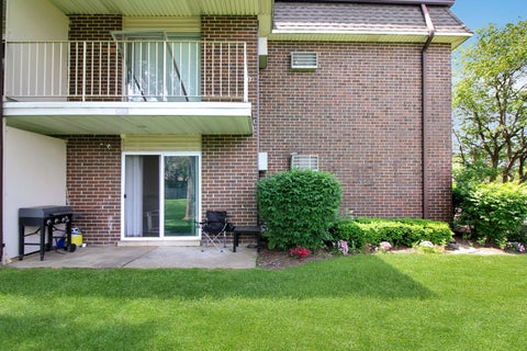 Tiny photo for 845 Miller Lane #101, Buffalo Grove, IL 60089 (MLS # 12666522)