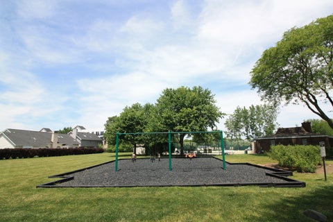 Tiny photo for 845 Miller Lane #101, Buffalo Grove, IL 60089 (MLS # 12666522)