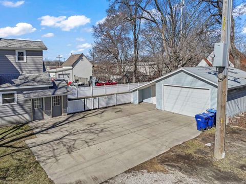 Tiny photo for 2704 139th Street, Blue Island, IL 60406 (MLS # 12591773)