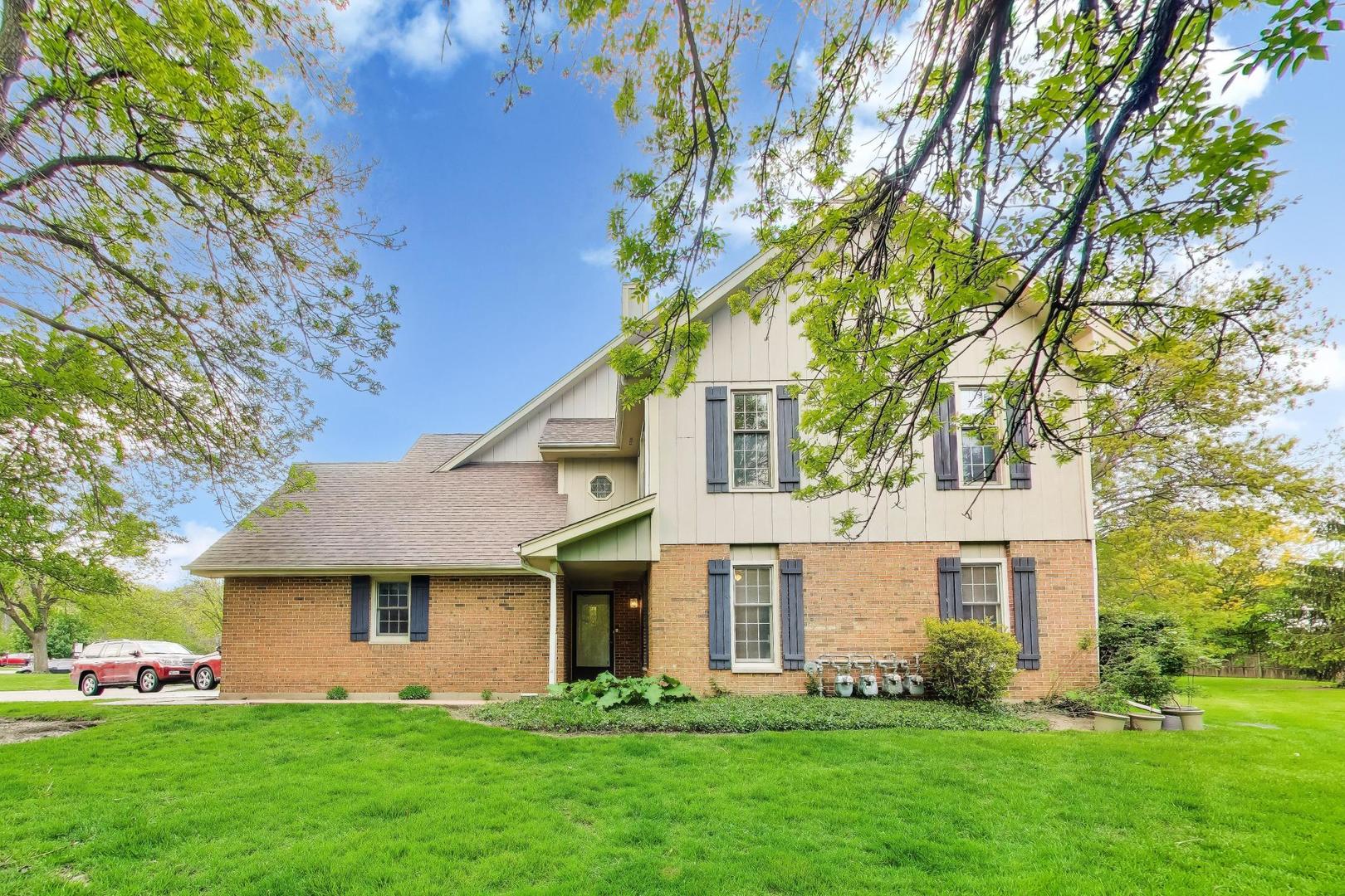 601 Country Lane