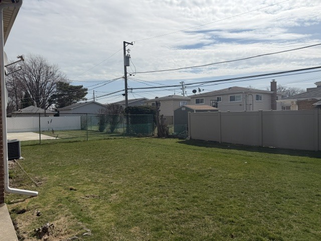 Properties 4 5737 W Warren Street
